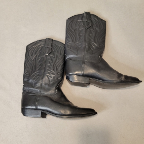 Seychelles Shoes - Seychelles Black Pointy Western Leather Boots Size 7.5